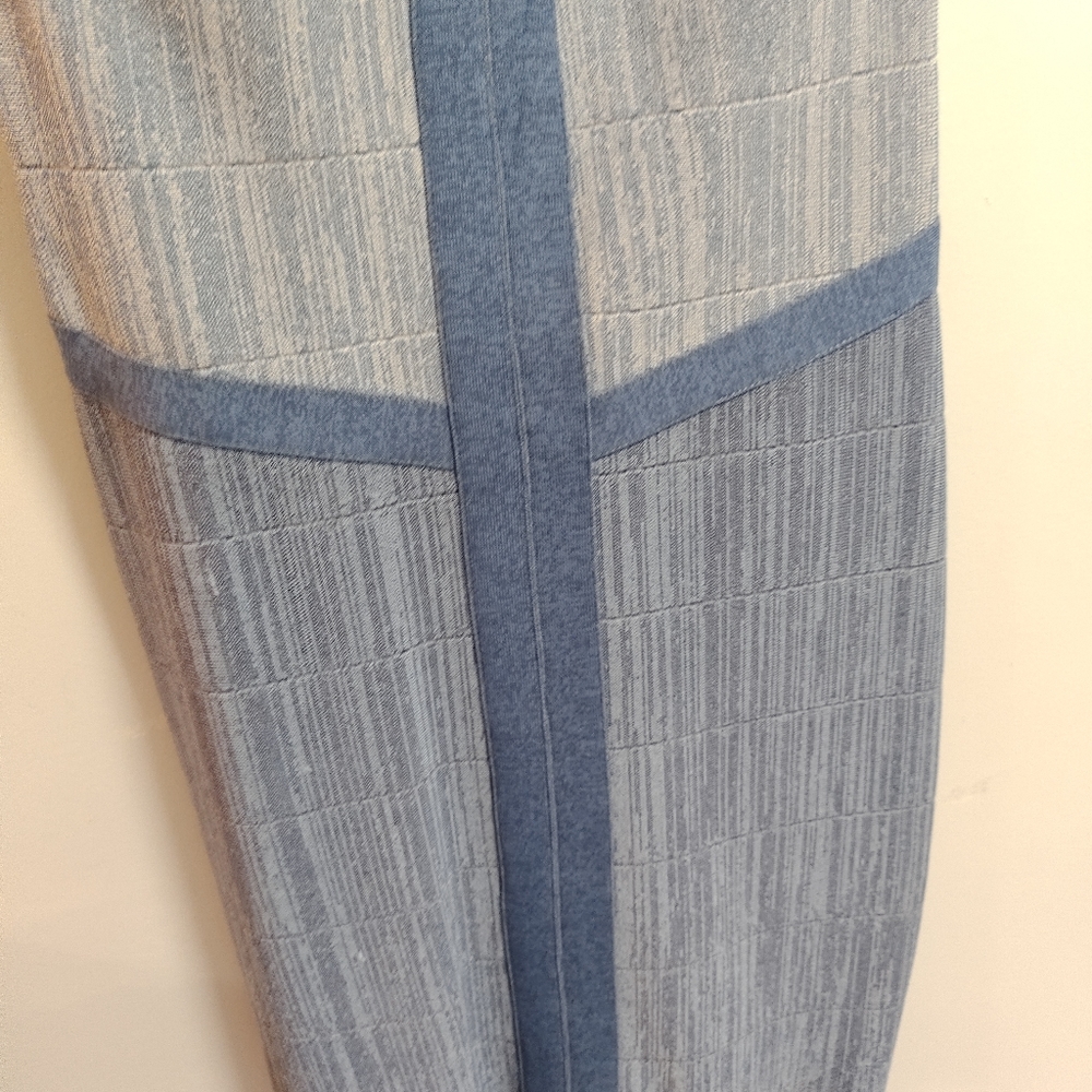 Bebe dress (says small but definitely medium) - Picture 3 of 7